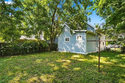 407 9th Avenue SW Cedar Rapids IA 52404