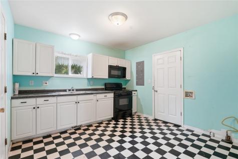 407 9th Avenue SW Cedar Rapids IA 52404