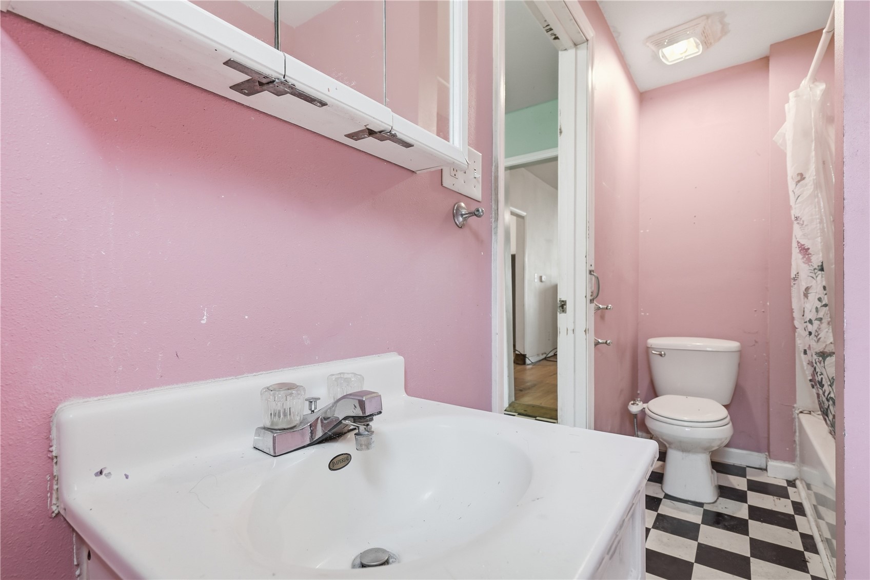407 9th Avenue SW Cedar Rapids IA 52404