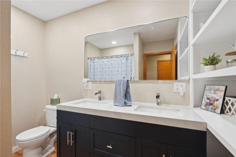 2726 K Street Amana IA 52203