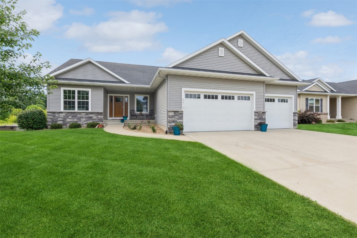 8415 Monterey Drive NE Cedar Rapids IA 52402