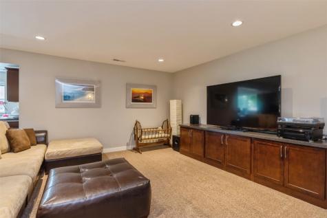 8415 Monterey Drive NE Cedar Rapids IA 52402