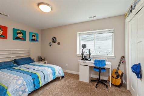 8415 Monterey Drive NE Cedar Rapids IA 52402