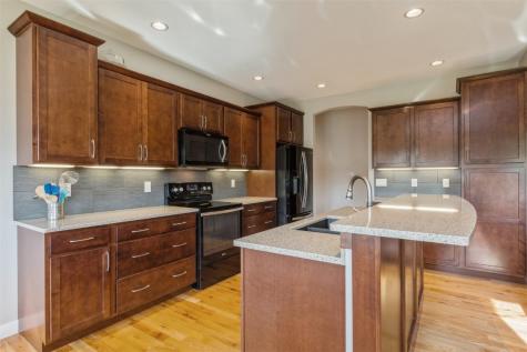 8415 Monterey Drive NE Cedar Rapids IA 52402