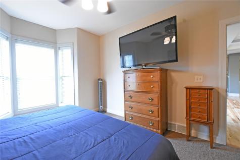 1340 7th Street SW Mt Vernon IA 52314