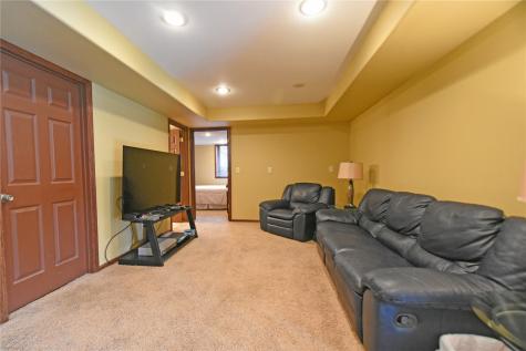 1340 7th Street SW Mt Vernon IA 52314
