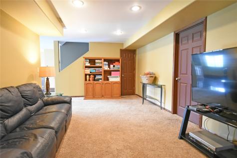 1340 7th Street SW Mt Vernon IA 52314