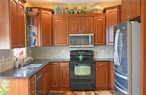 1340 7th Street SW Mt Vernon IA 52314