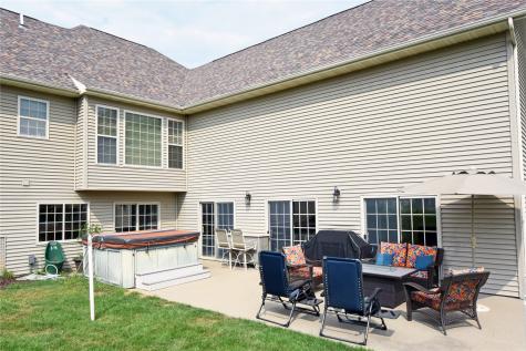 1340 7th Street SW Mt Vernon IA 52314