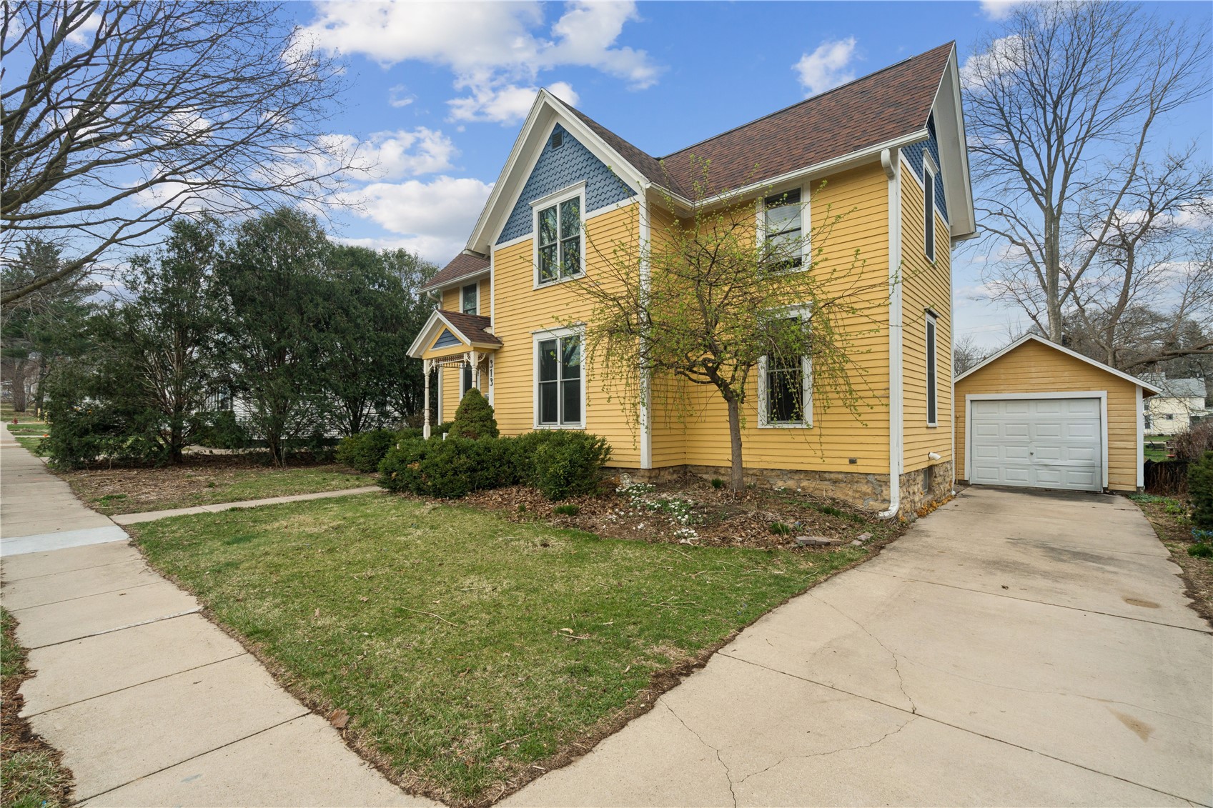 313 3rd Avenue NW Mt Vernon IA 52314