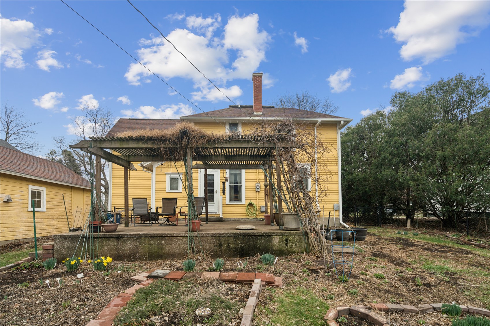 313 3rd Avenue NW Mt Vernon IA 52314