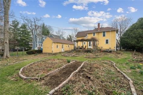 313 3rd Avenue NW Mt Vernon IA 52314