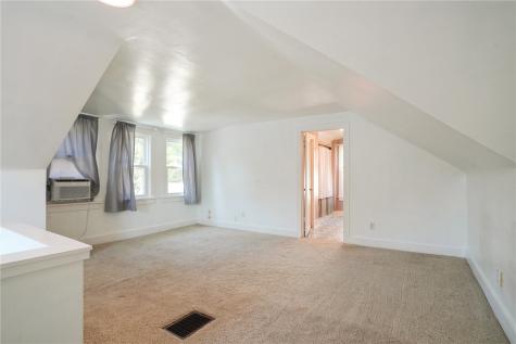 2656 Country Club Parkway SE Cedar Rapids IA 52403