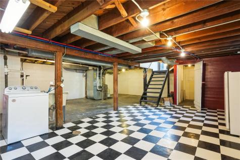 2656 Country Club Parkway SE Cedar Rapids IA 52403