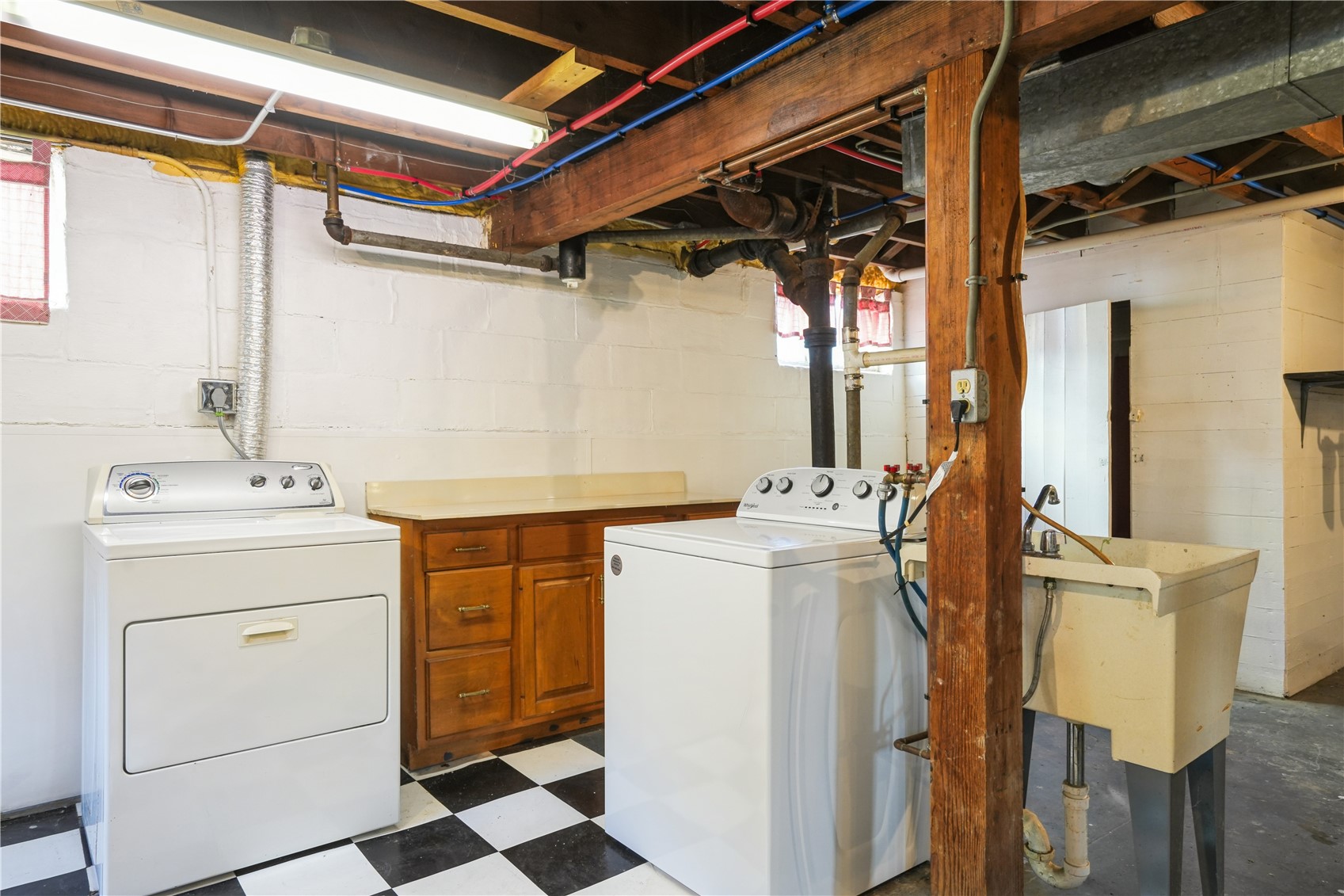2656 Country Club Parkway SE Cedar Rapids IA 52403