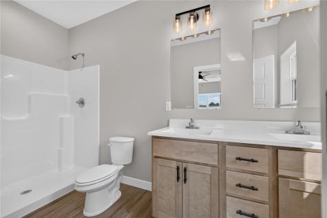 4183 English Glen Avenue Marion IA 52228