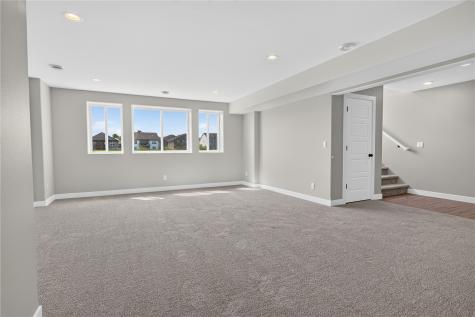 4183 English Glen Avenue Marion IA 52228