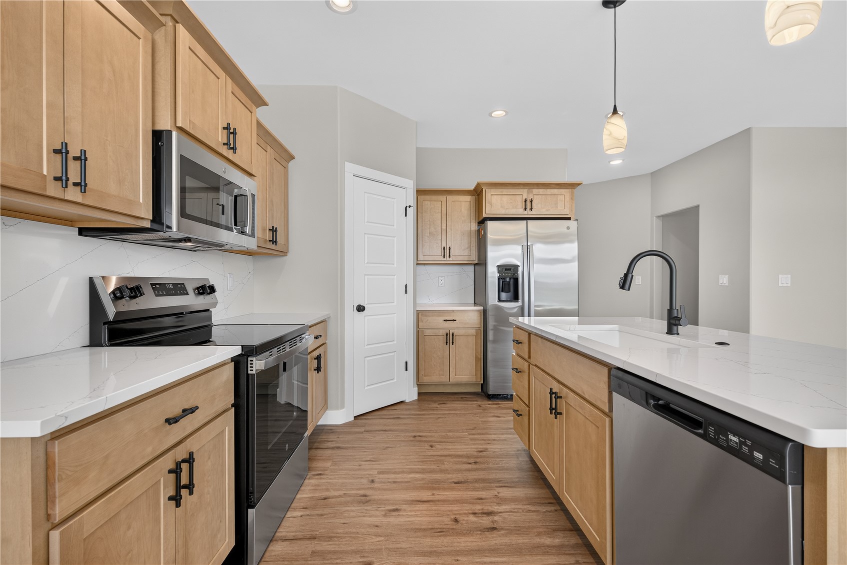 4183 English Glen Avenue Marion IA 52228