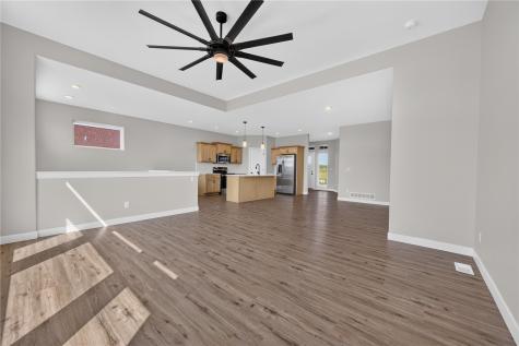 4183 English Glen Avenue Marion IA 52228