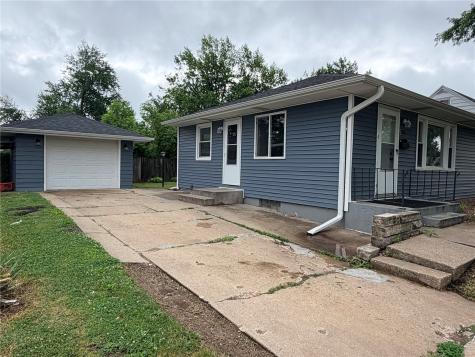 1012 30th Street SE Cedar Rapids IA 52403