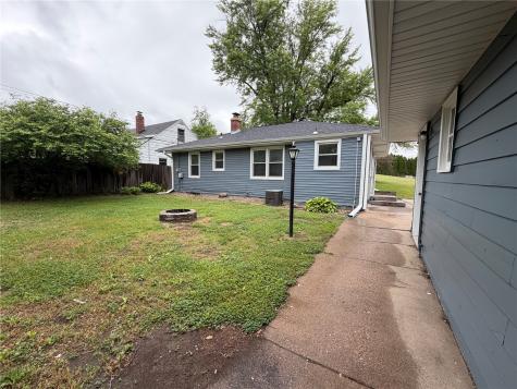 1012 30th Street SE Cedar Rapids IA 52403