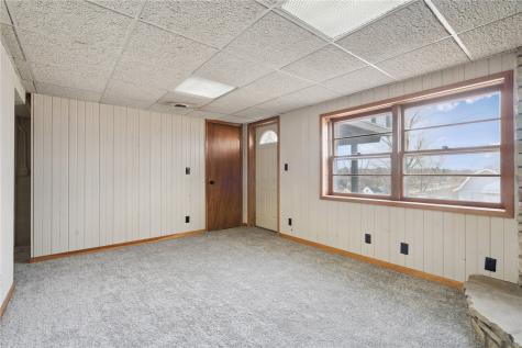 645 40th Street SE Cedar Rapids IA 52403