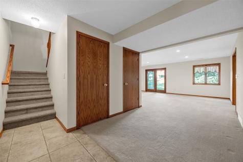 2822 Oak Crest Court NW Cedar Rapids IA 52405