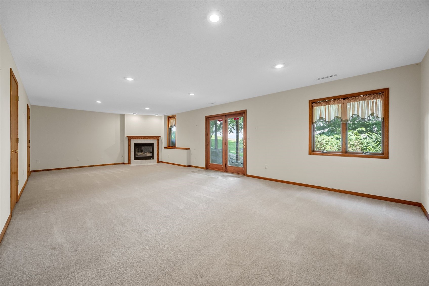 2822 Oak Crest Court NW Cedar Rapids IA 52405