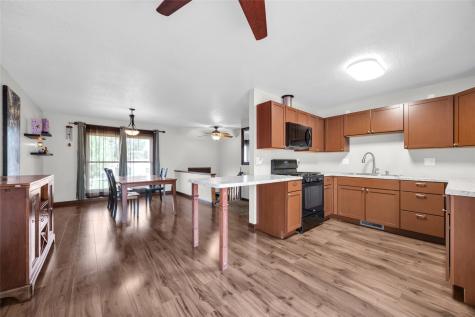 3226 Huxley Lane SW Cedar Rapids IA 52404