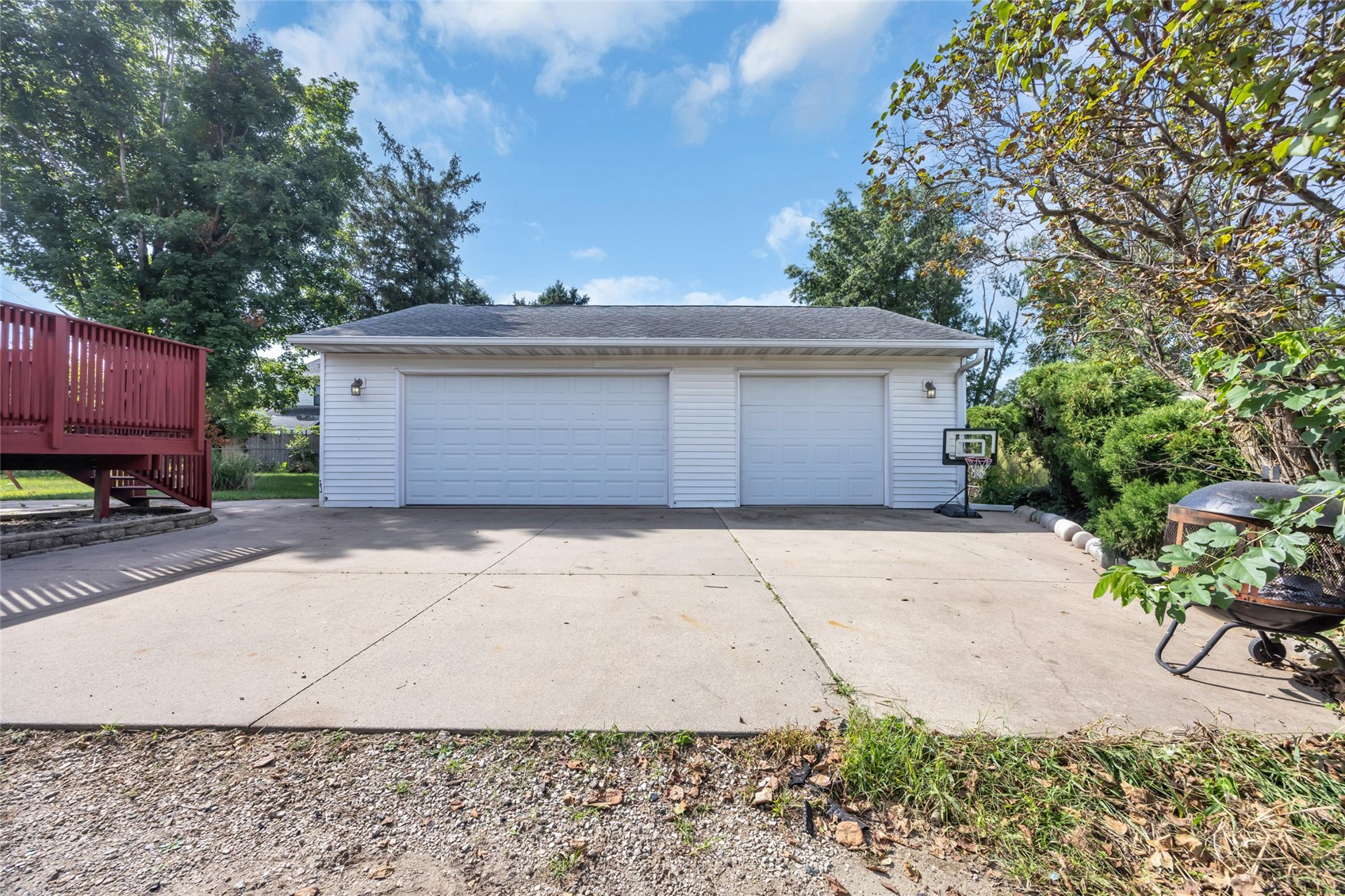 3226 Huxley Lane SW Cedar Rapids IA 52404