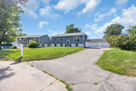 3226 Huxley Lane SW Cedar Rapids IA 52404