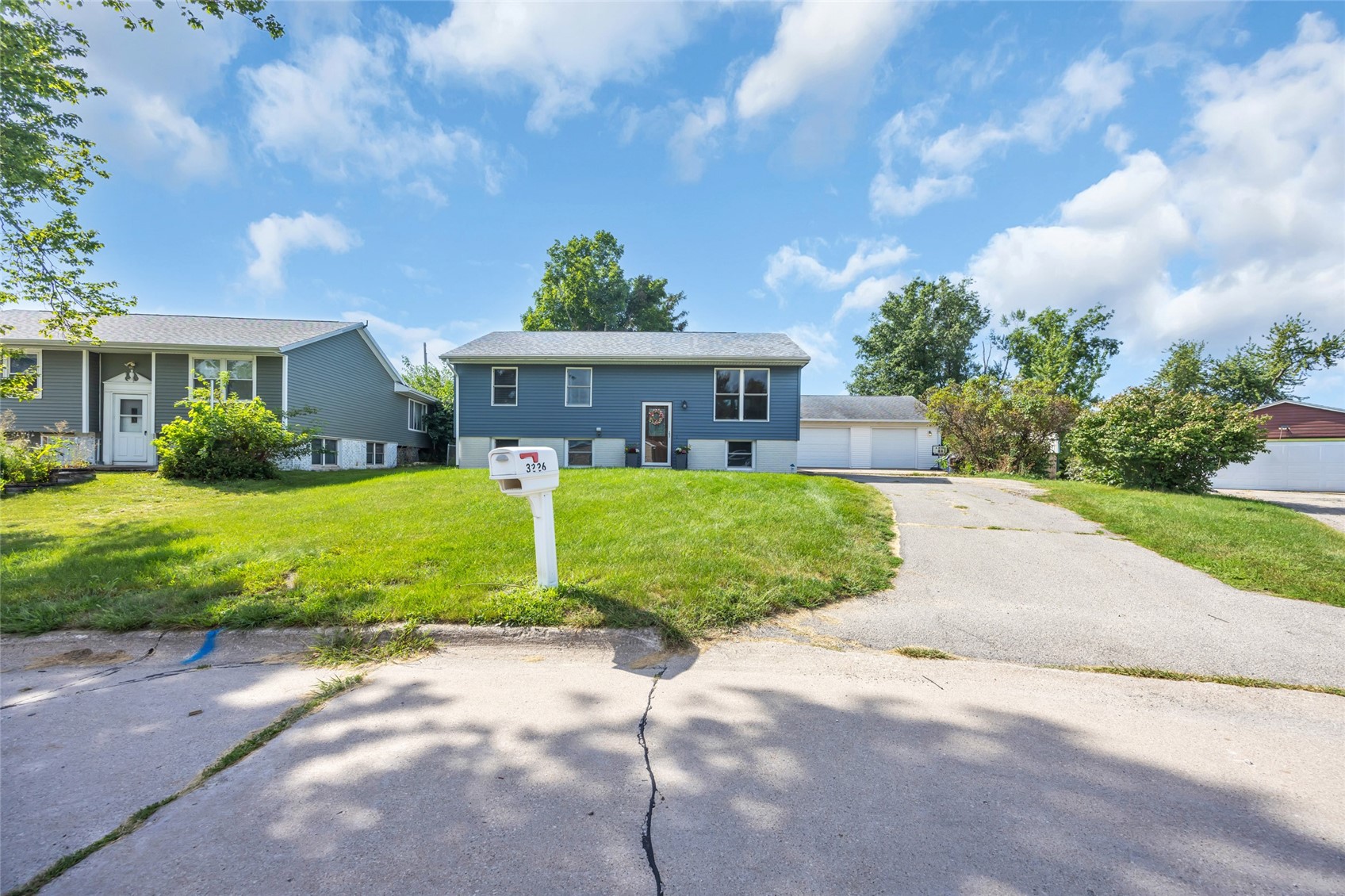 3226 Huxley Lane SW Cedar Rapids IA 52404