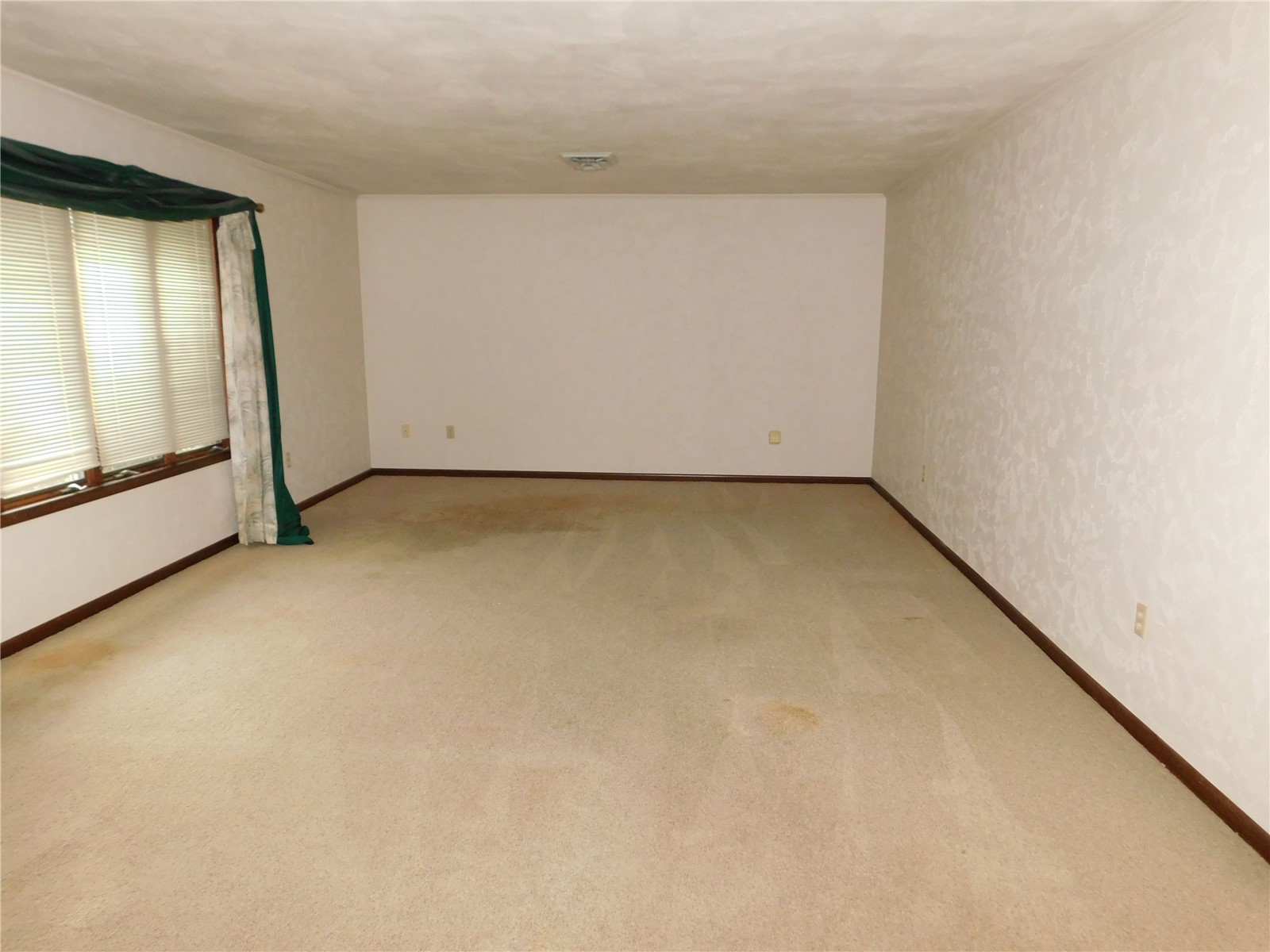 703 Smith Street Clarence IA 52216