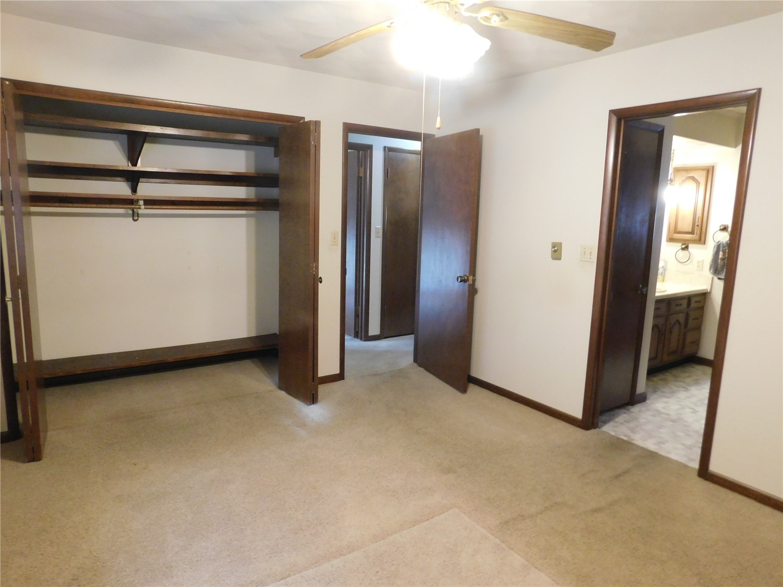 703 Smith Street Clarence IA 52216