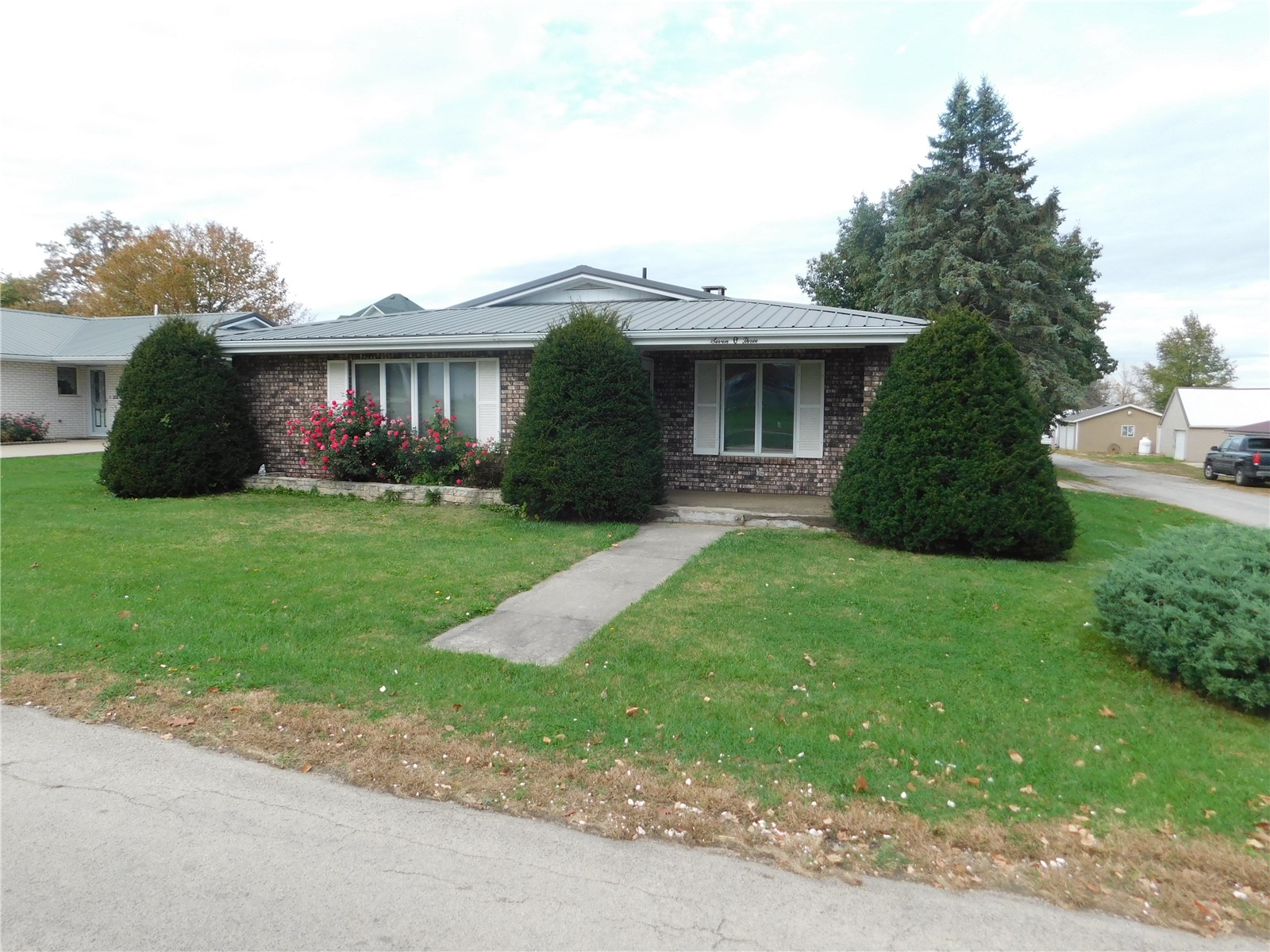 703 Smith Street Clarence IA 52216