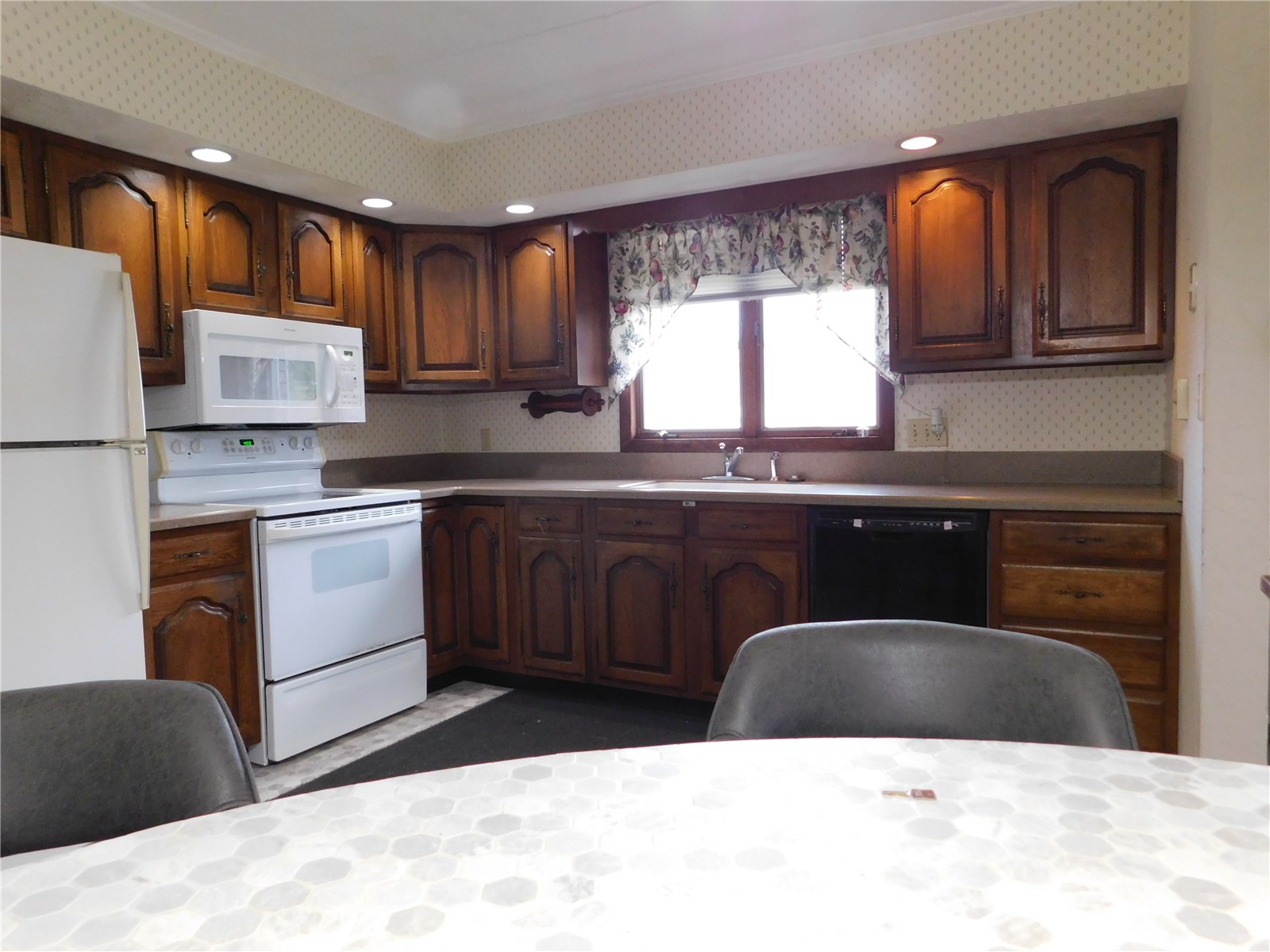 703 Smith Street Clarence IA 52216