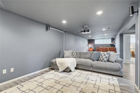 213 Hanover Road SW Cedar Rapids IA 52404