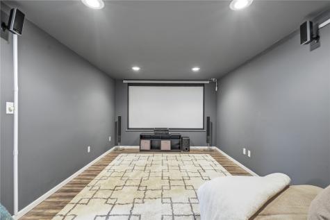 213 Hanover Road SW Cedar Rapids IA 52404