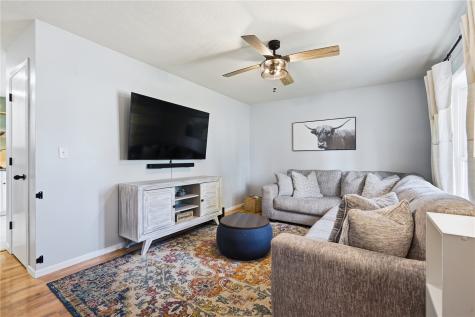 213 Hanover Road SW Cedar Rapids IA 52404