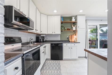 213 Hanover Road SW Cedar Rapids IA 52404