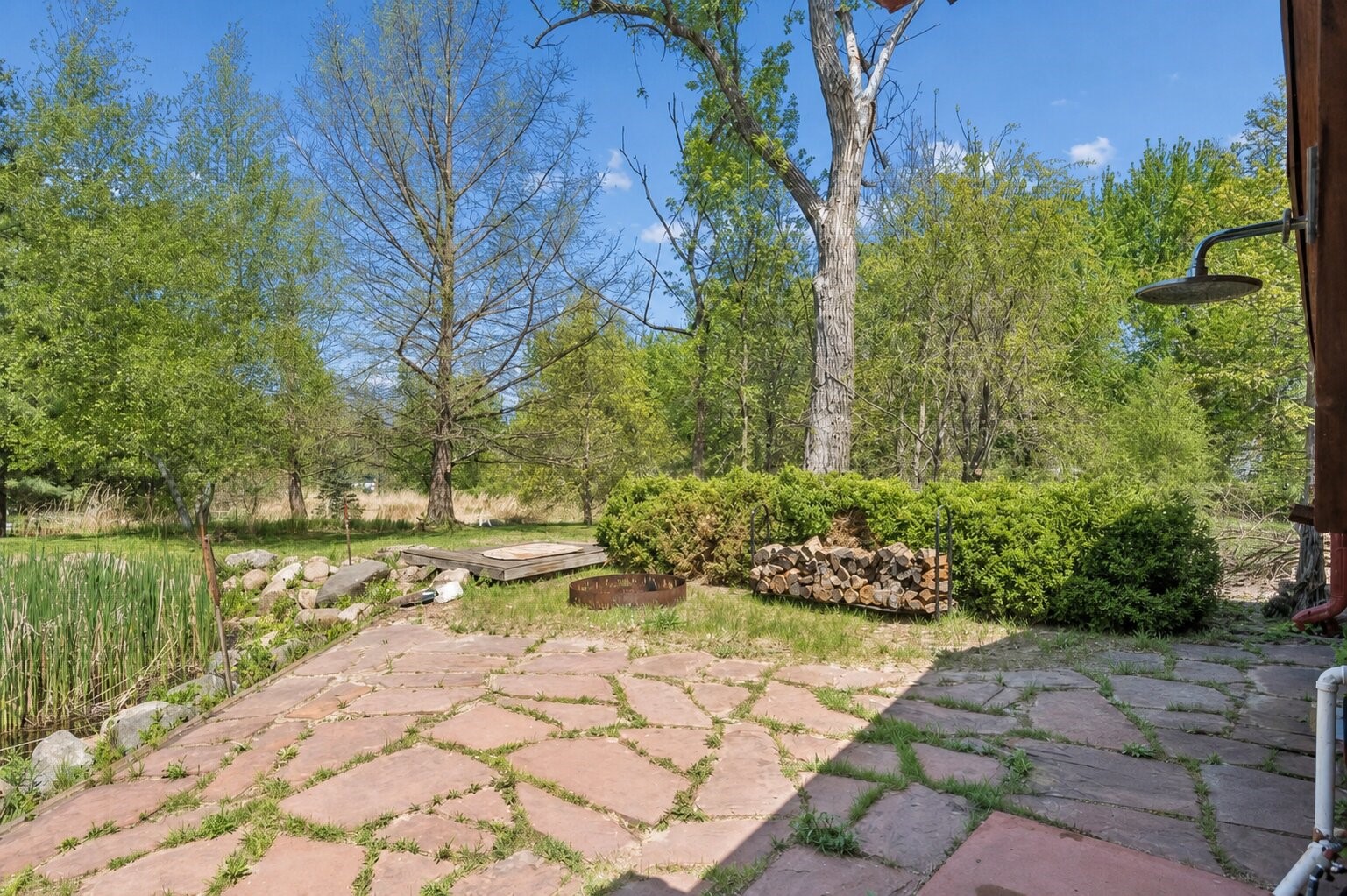 4902 Broadway Drive SE Cedar Rapids IA 52403