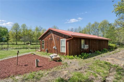 4902 Broadway Drive SE Cedar Rapids IA 52403