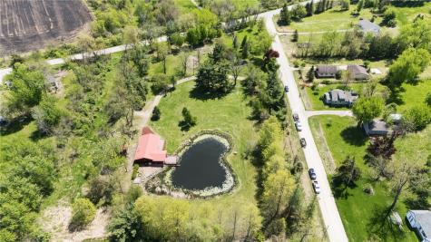 4902 Broadway Drive SE Cedar Rapids IA 52403
