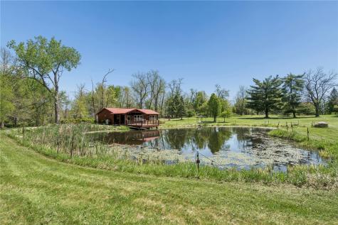 4902 Broadway Drive SE Cedar Rapids IA 52403