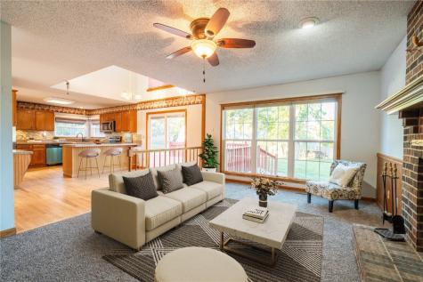 4635 Coventry Lane NE Cedar Rapids IA 52402
