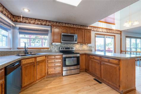 4635 Coventry Lane NE Cedar Rapids IA 52402