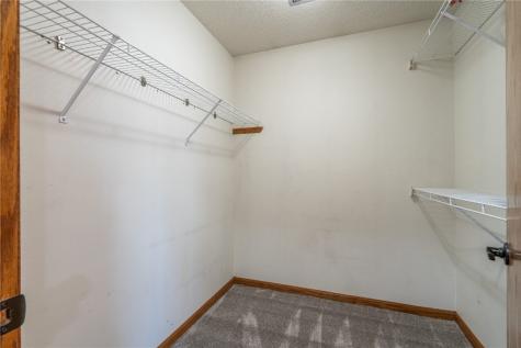 4635 Coventry Lane NE Cedar Rapids IA 52402