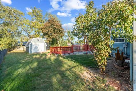 4635 Coventry Lane NE Cedar Rapids IA 52402