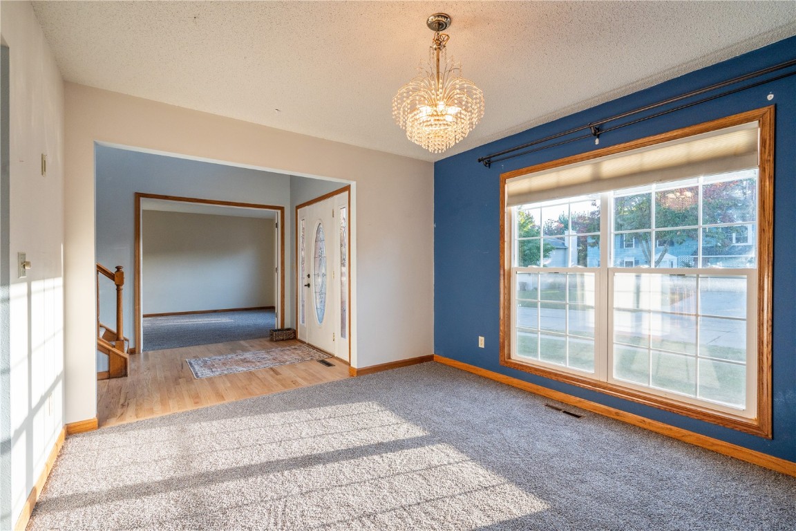 4635 Coventry Lane NE Cedar Rapids IA 52402
