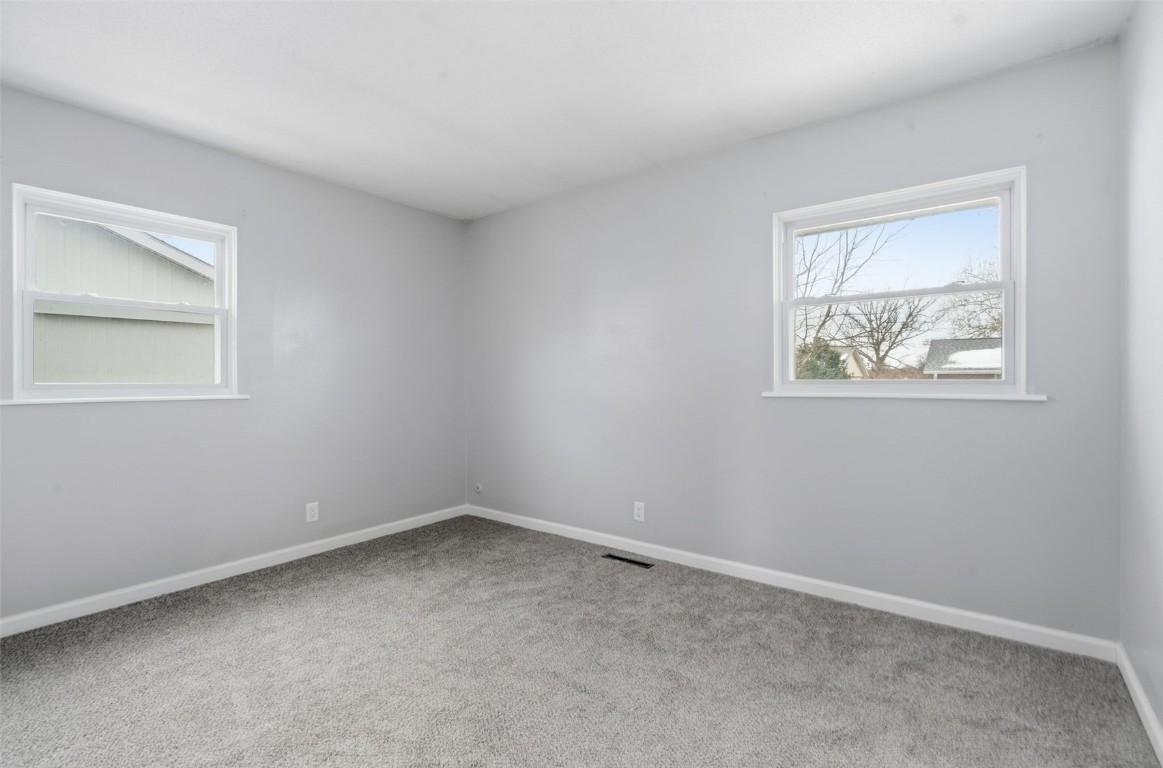 6807 Kingswood Lane NE Cedar Rapids IA 52402